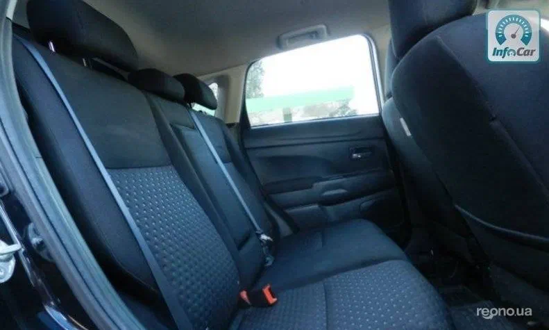 Mitsubishi ASX 2011 - 10