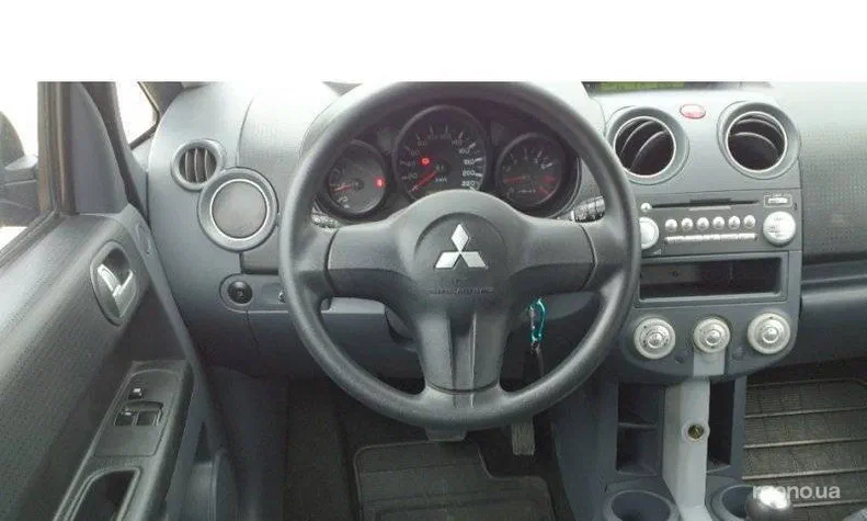 Mitsubishi Colt 2008 - 3