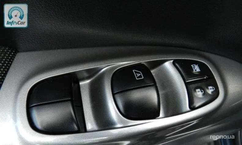 Nissan Juke 2012 - 9