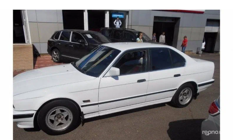 BMW 5 серія 1989 - 12
