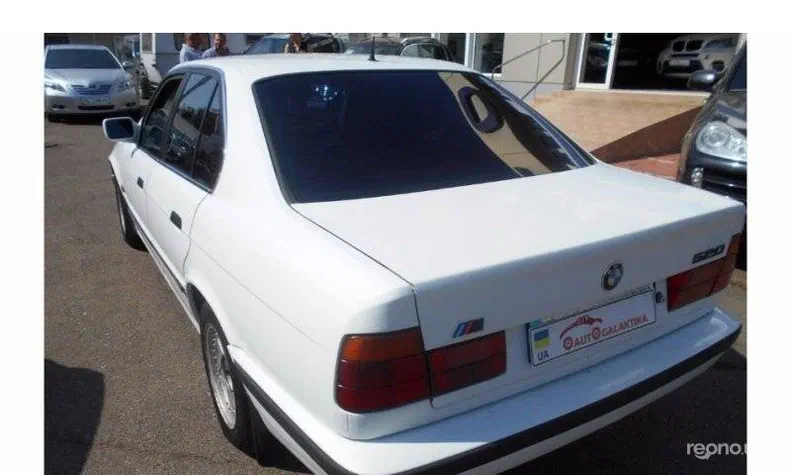 BMW 5 серія 1989 - 10