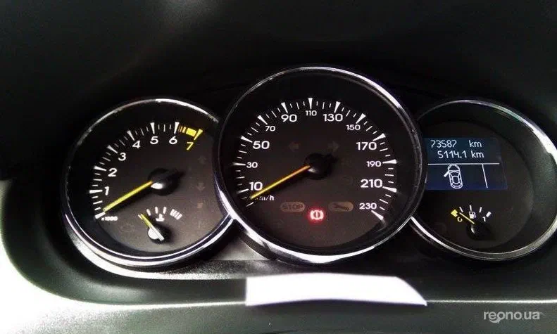 Renault Fluence 2012 - 6