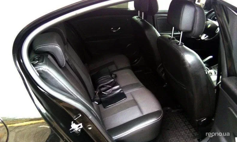 Renault Fluence 2012 - 19