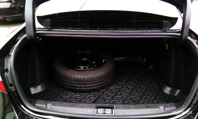 Renault Fluence 2012 - 21