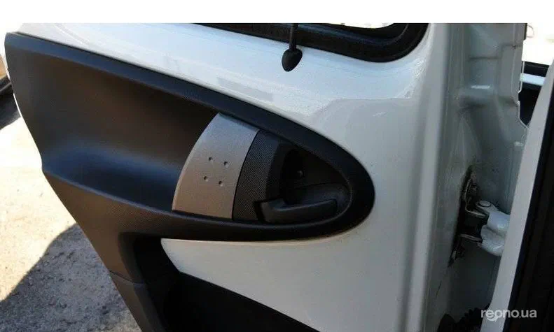 Peugeot 107 2012 - 24