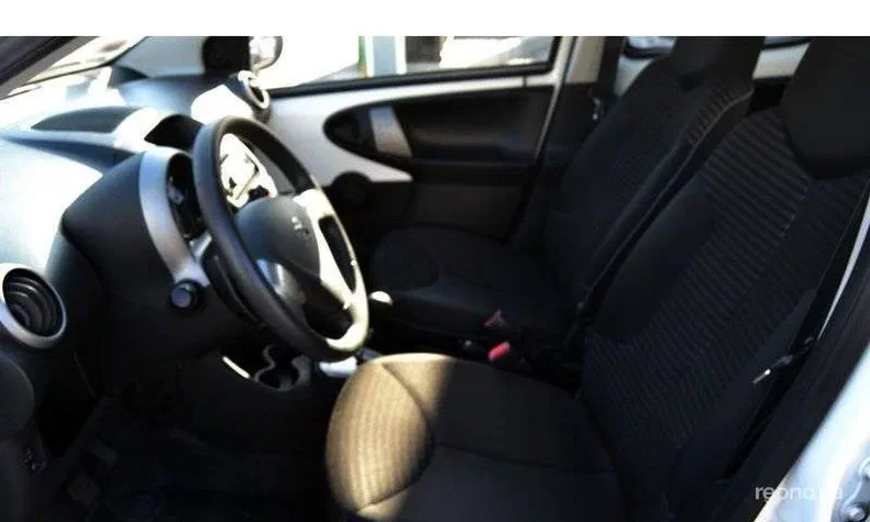 Peugeot 107 2012 - 9