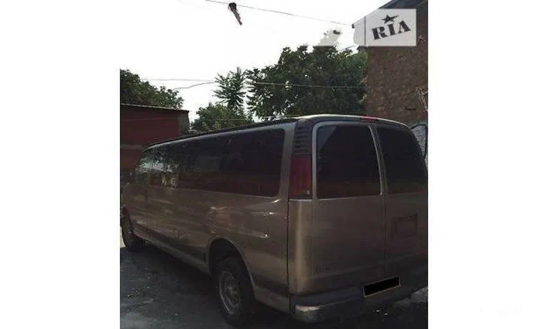 GMC Savana 2001 - 4