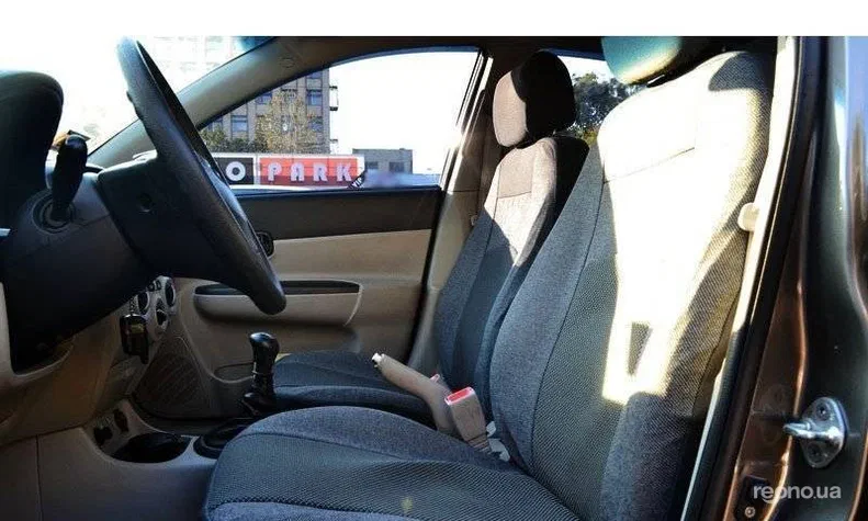 Hyundai Accent 2008 - 9