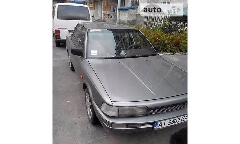 Toyota Camry 1986 - 0