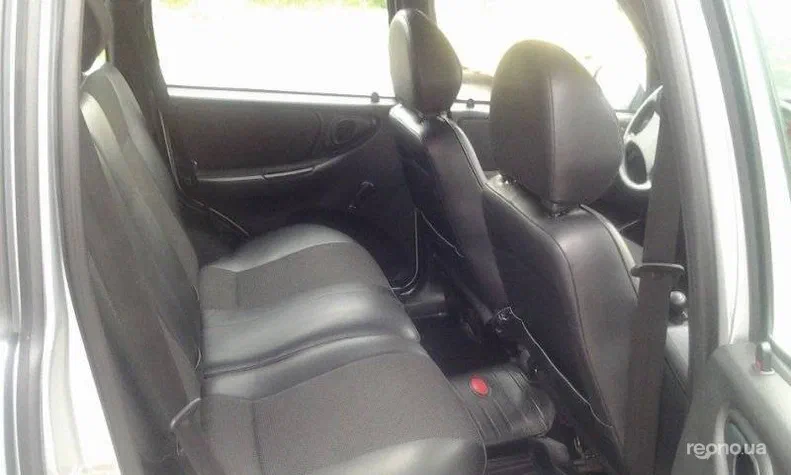 Chevrolet Niva 2007 - 2