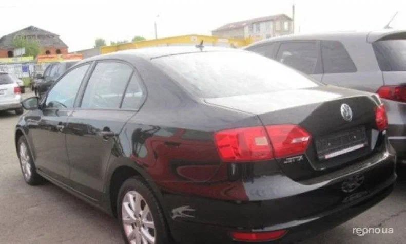 Volkswagen Jetta 2012 - 1
