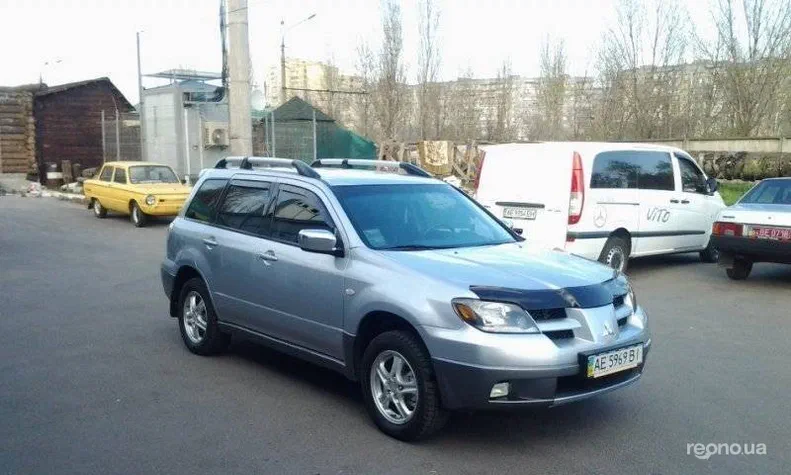 Mitsubishi Outlander 2004 - 5