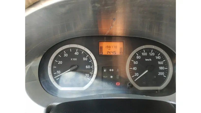 Dacia Logan 2005 - 10