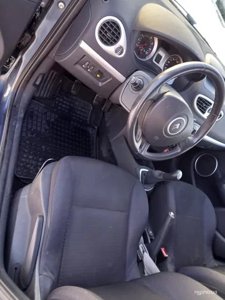Renault Clio 2006 - 9