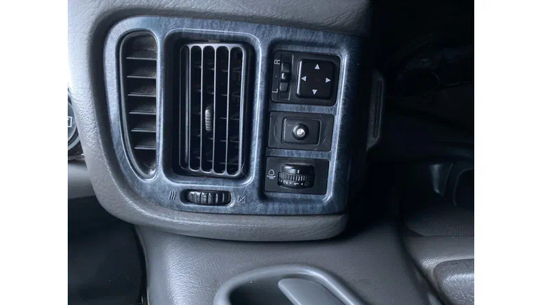 Toyota Avensis 2000 - 9