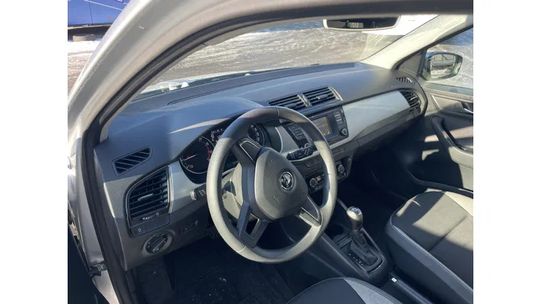 Skoda Fabia 2017 - 6