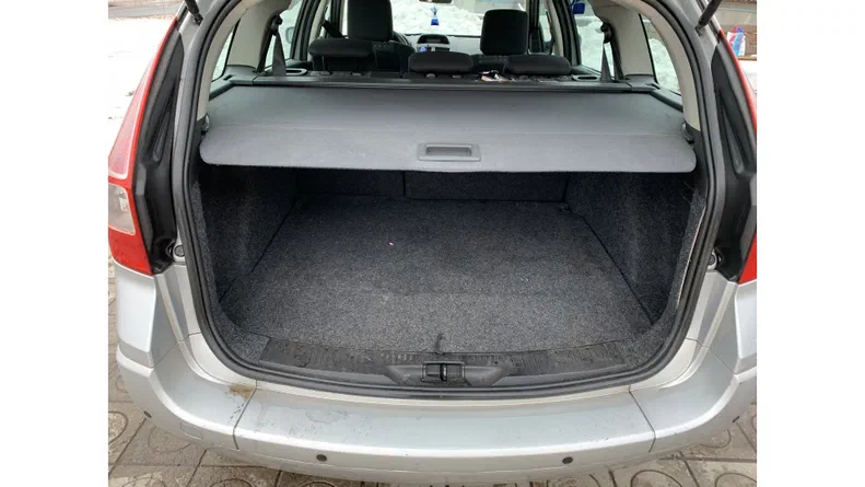 Renault Megane 2009 - 10