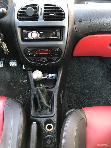 Peugeot 206 2003 - 12
