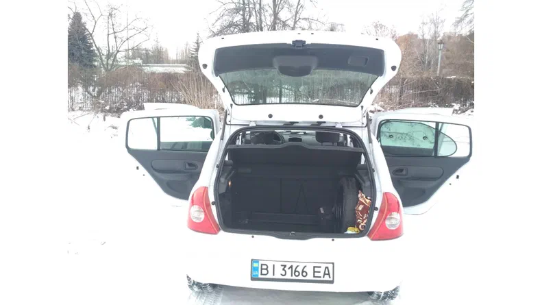 Renault Clio 2011 - 41