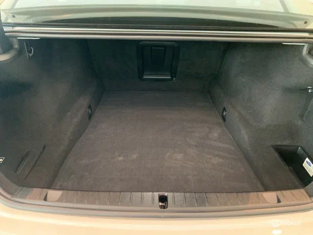 BMW 7 серии 2018