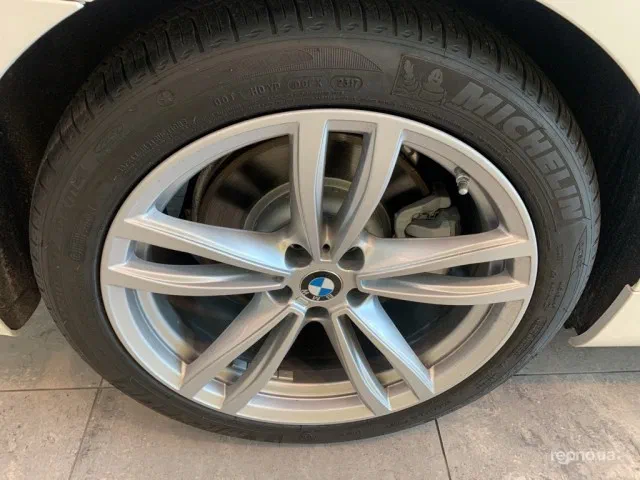 BMW 7 серія 2018 - 10