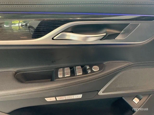 BMW 7 серія 2018 - 9
