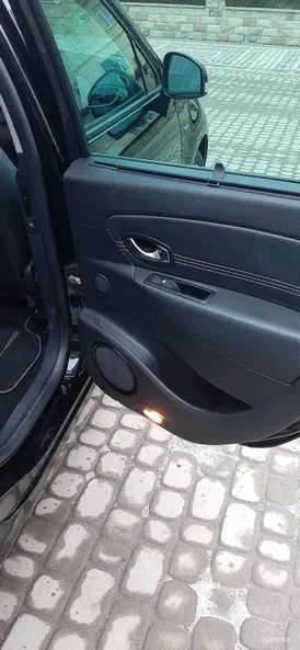 Renault Scenic 2011 - 12