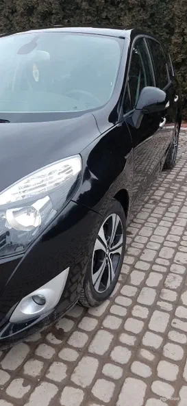 Renault Scenic 2011 - 24