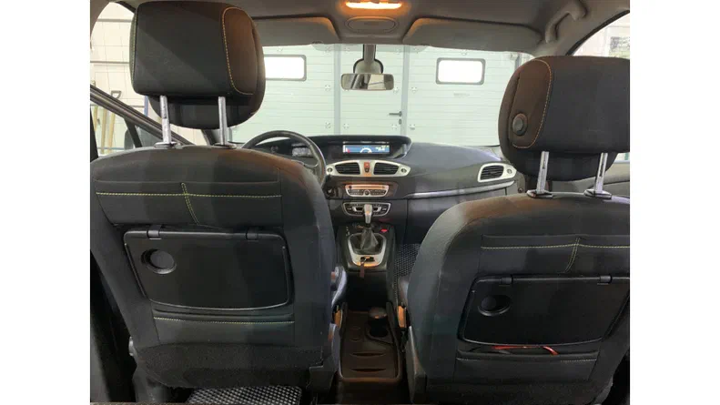 Renault Scenic 2010 - 21