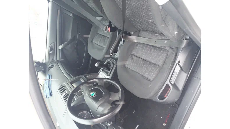 Skoda Octavia 2010 - 13