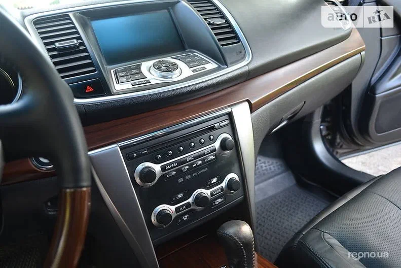 Nissan Teana 2010 - 12