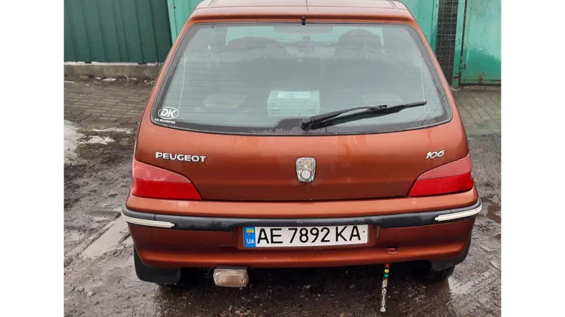 Peugeot 107 1998