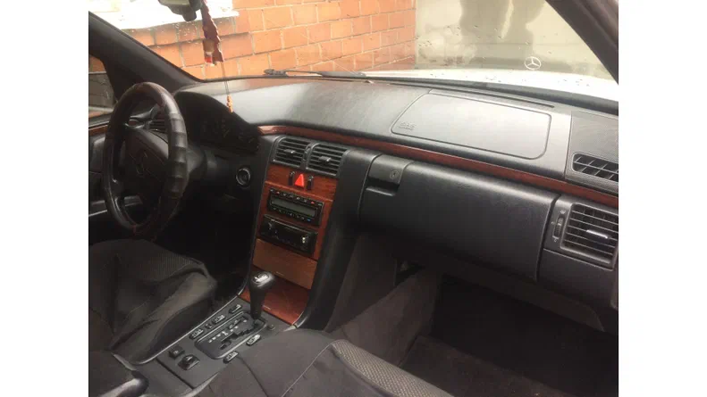 Mercedes-Benz W21 1997 - 6