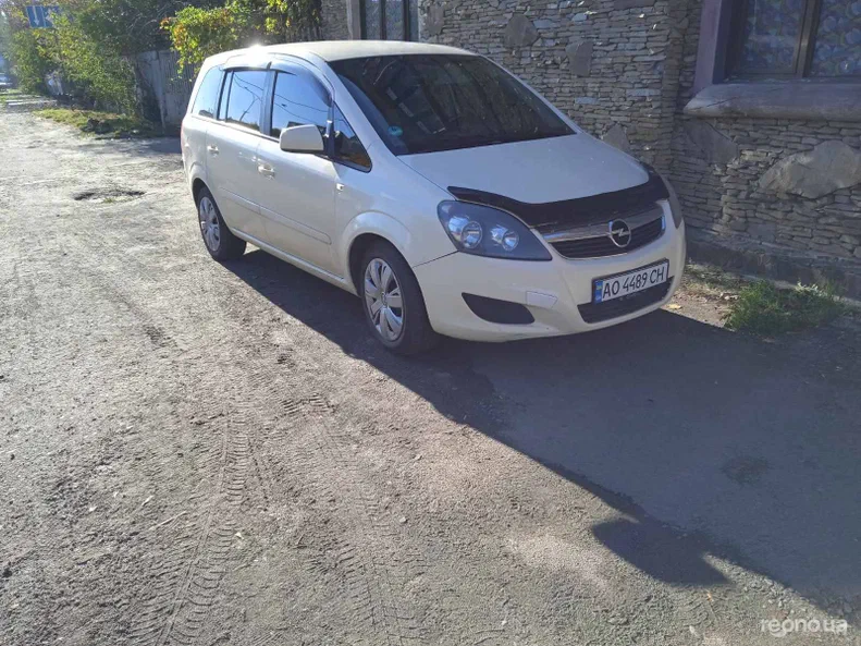 Opel Zafira 2013 - 8