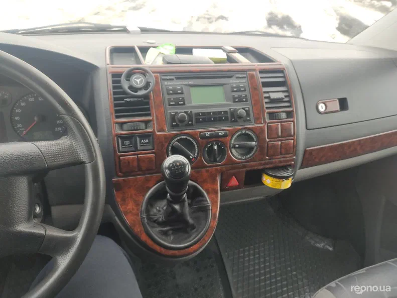 Volkswagen T5 (Transporter) пасажирський 2004 - 9