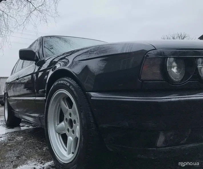 BMW 5 серія 1990 - 9