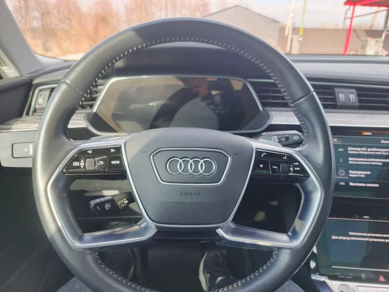 Audi e-tron 2021 - 6