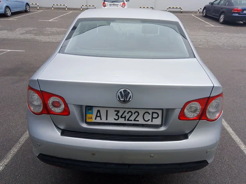 Volkswagen Jetta 2006 - 4