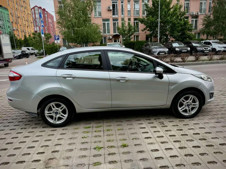 Ford Fiesta 2017 - 4