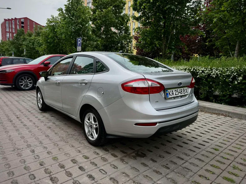Ford Fiesta 2017 - 21