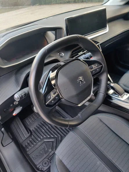 Peugeot 208 2020 - 8