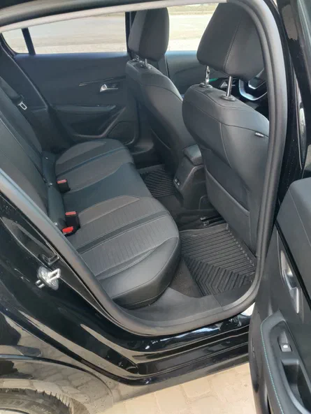 Peugeot 208 2020 - 9