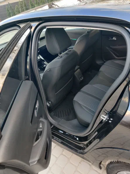 Peugeot 208 2020 - 5