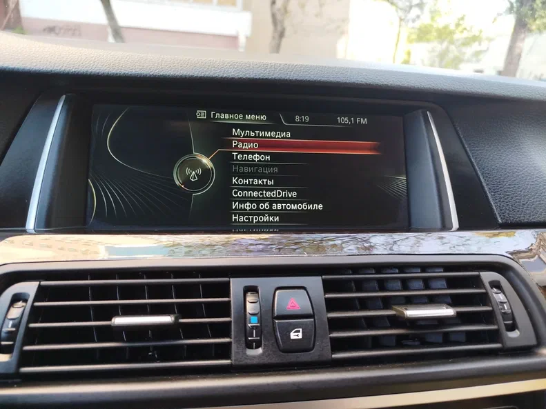 BMW 5 серія 2010 - 8