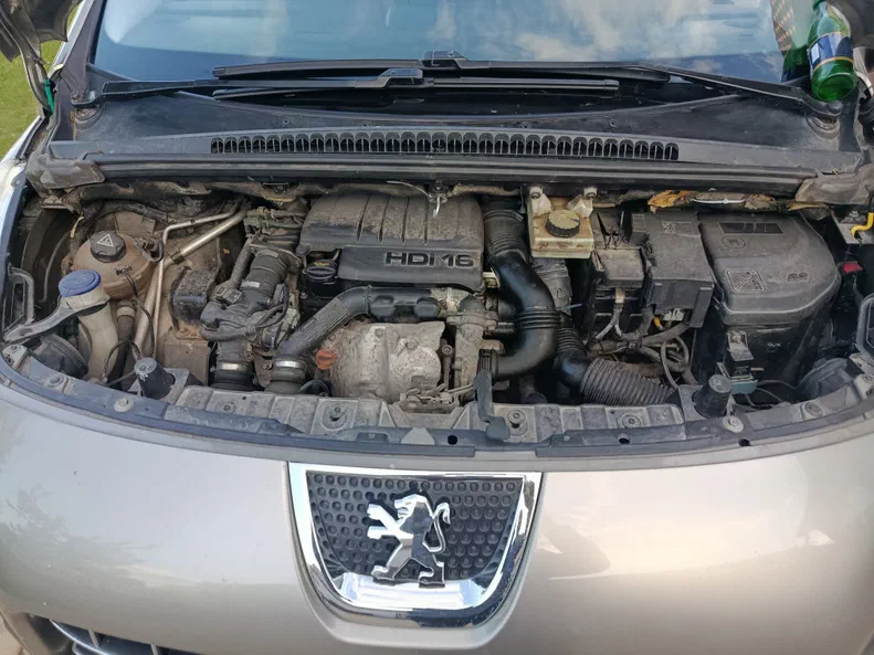 Peugeot 3008 2010 - 9