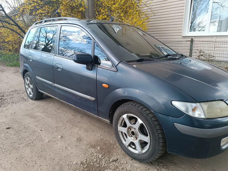 Mazda Premacy 2001 - 1