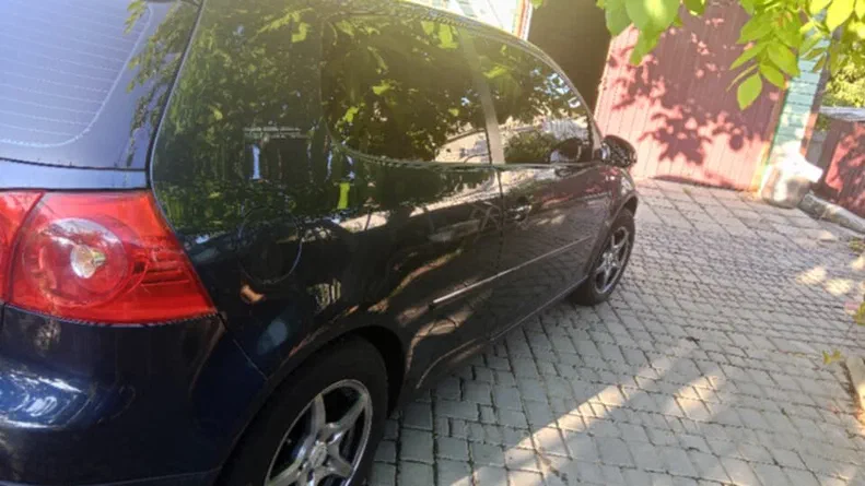 Volkswagen Golf 2006 - 1