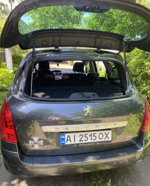 Peugeot 308 2008 - 3