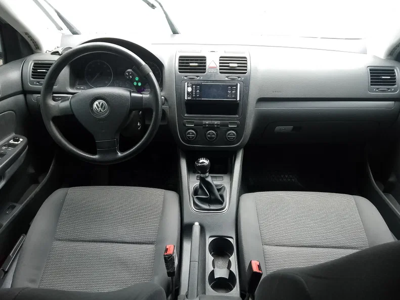 Volkswagen Jetta 2006 - 1