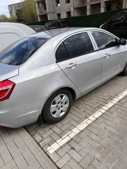 Geely Emgrand 7 2017 - 1